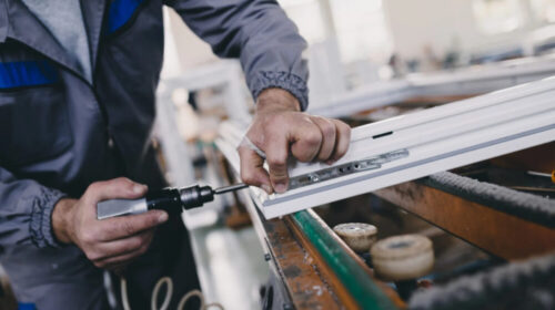 Serwis i gwarancja o co pytać producenta okien przed podpisaniem umowy