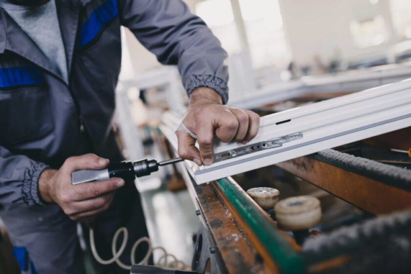 Serwis i gwarancja o co pytać producenta okien przed podpisaniem umowy